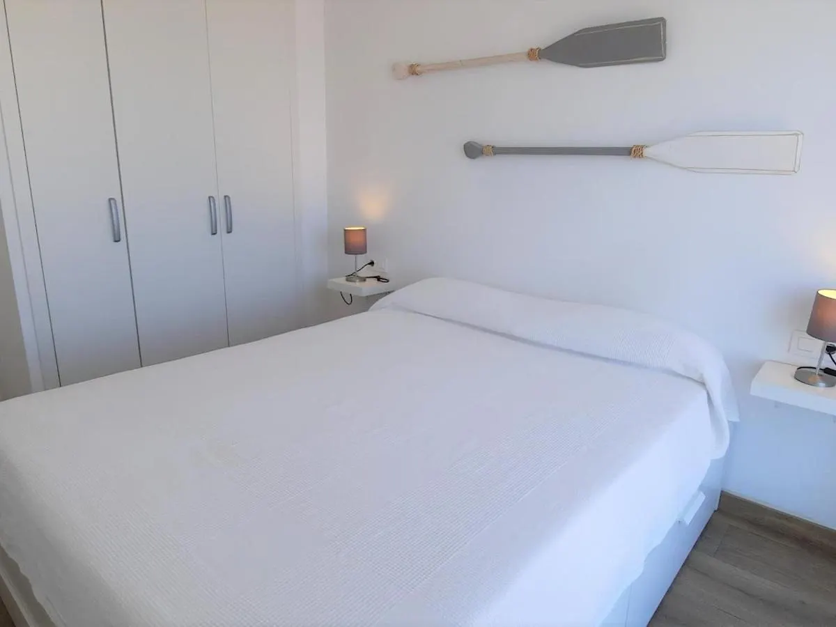 Encantador Apartamento Con Terraza En Llanca - Es-170-74 Spain