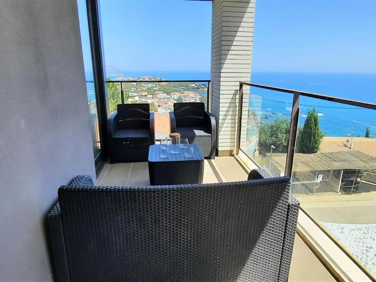 Encantador Apartamento Con Terraza En Llanca - Es-170-74 0*,  Spain